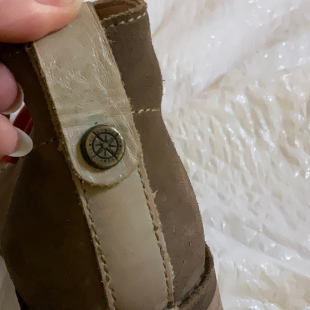 ❌ NEW LISTING ❌ BUSSOLA Seville Suede Booties - Picture 5 of 7